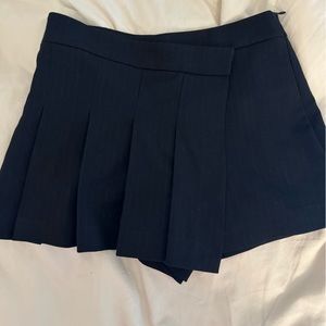Zara pinstripe skort size S NEVER WORN NWOT